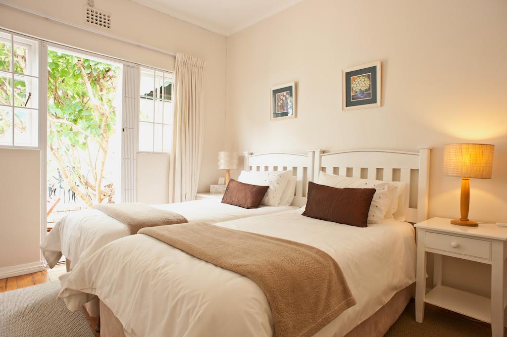 Squirrels Way Cottages Kaapstad Kamer foto