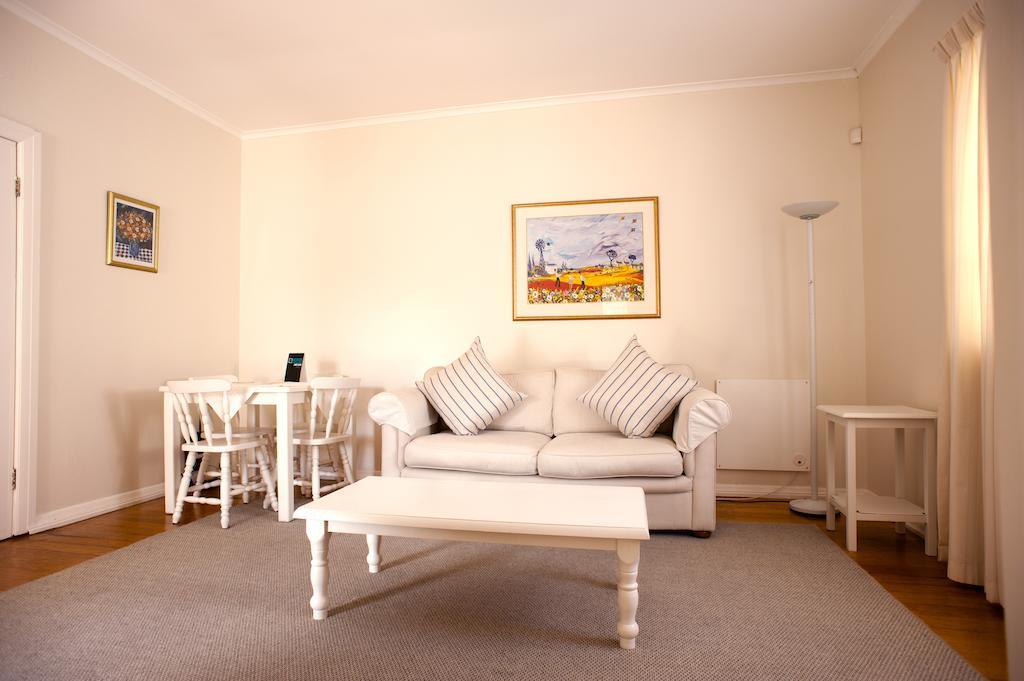 Squirrels Way Cottages Kaapstad Kamer foto